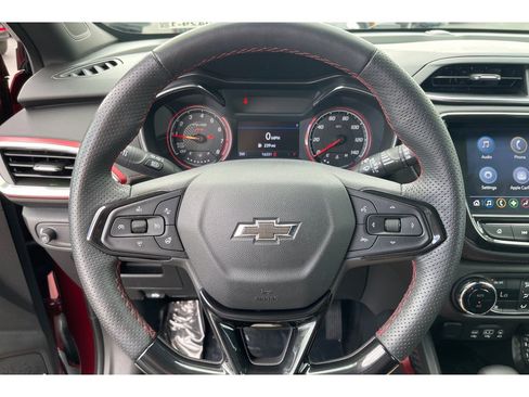 Used 2023 Chevrolet TrailBlazer RS w/ Sun and Liftgate Package FWD image 35