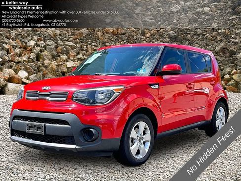 Used 2019 Kia Soul FWD image 1