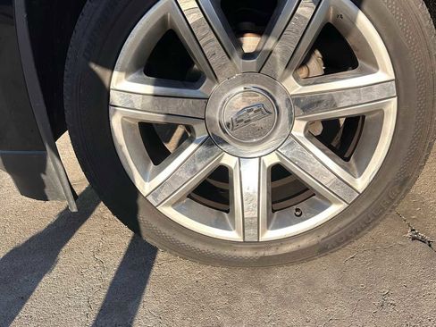 Used 2016 Cadillac Escalade ESV Premium image 9