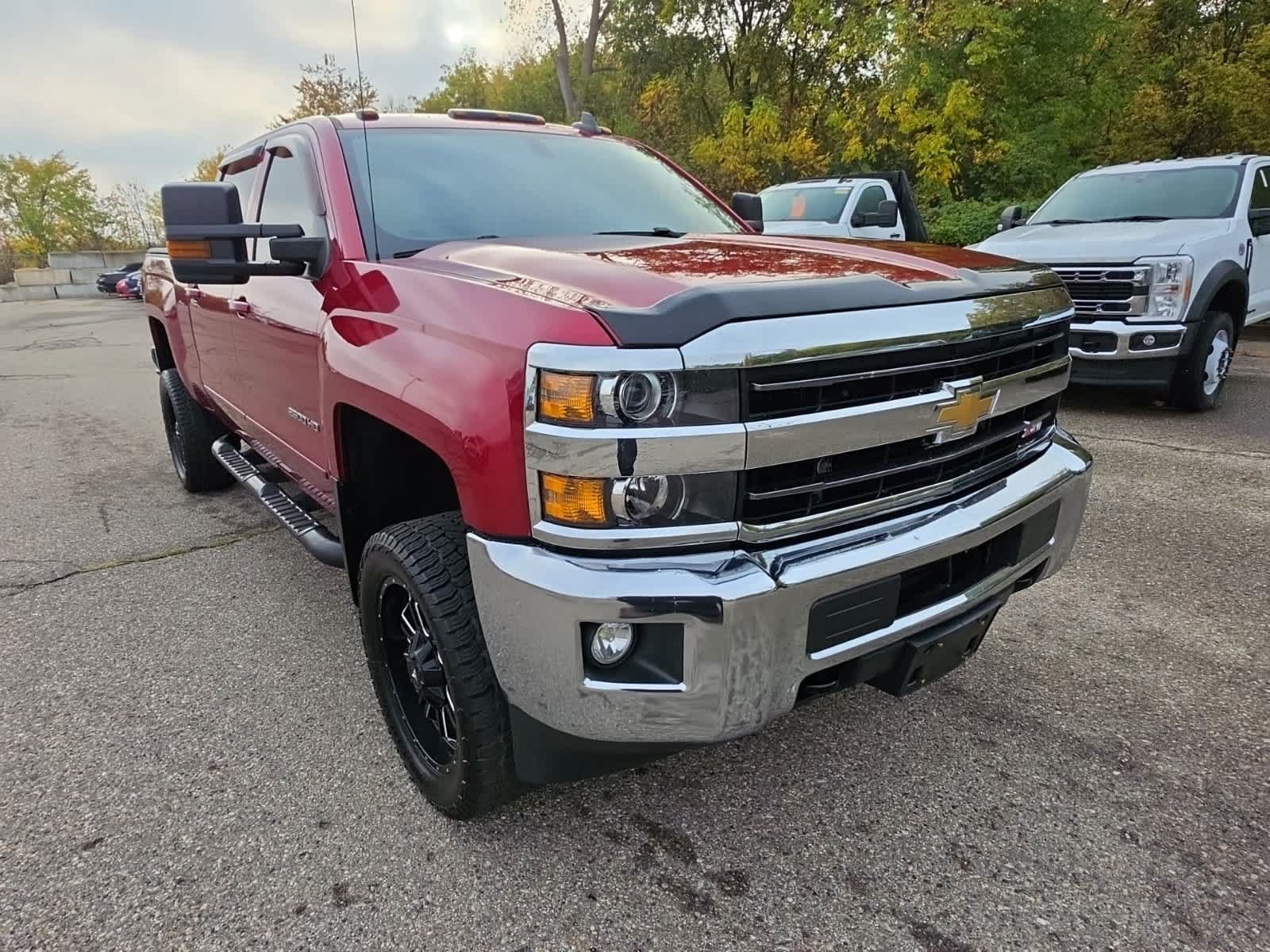 Used 2019 Chevrolet Silverado 2500 LT w/ LT Convenience Package AWD/4WD image 5