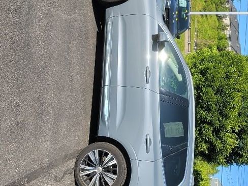 Used 2023 Volvo XC60 B5 Plus w/ Climate Package AWD/4WD image 9