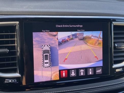 New 2026 Chrysler Pacifica Select image 3