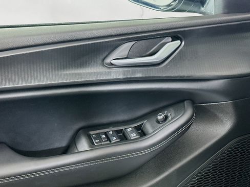 Used 2024 Jeep Grand Cherokee L Altitude image 15