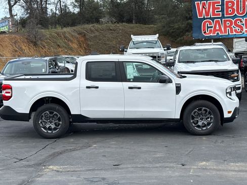 New 2026 Ford Maverick XLT image 4