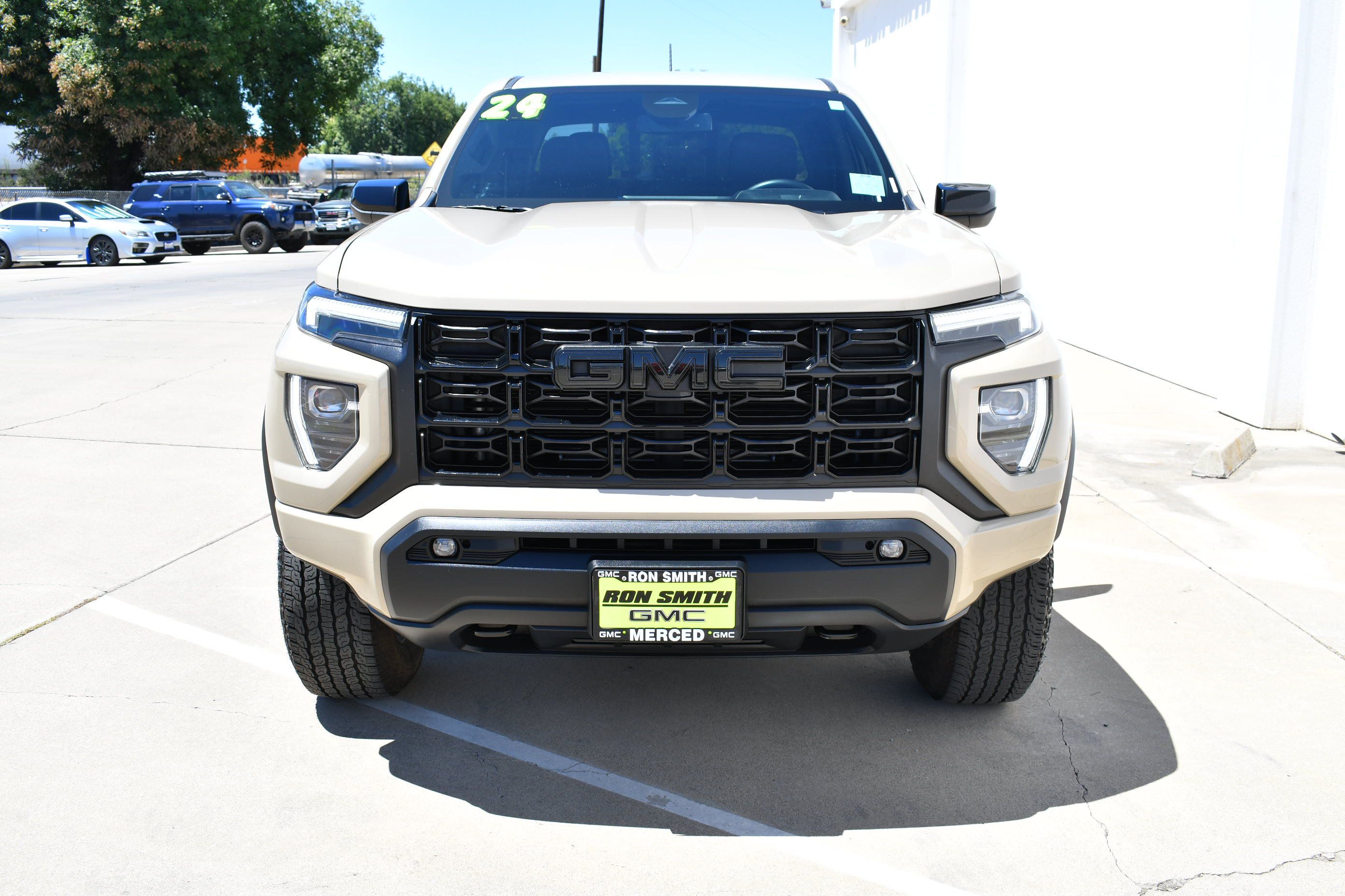 Used 2024 GMC Canyon Elevation w/ Convenience Package RWD image 3