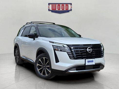 New 2026 Nissan Pathfinder Platinum AWD/4WD image 1