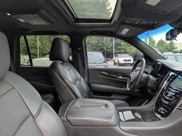 Used 2018 Cadillac Escalade Platinum AWD/4WD image 26