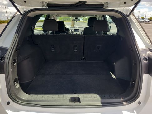Used 2022 Chevrolet Equinox LS FWD image 11