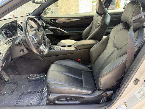 Used 2017 INFINITI Q60 3.0t w/ Premium Plus Package 3.0T image 25