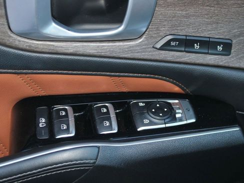 Used 2022 Kia Sorento SX Prestige w/ Rust Color Package image 13