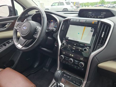 Used 2019 Subaru Ascent Touring w/ Popular Package #3 AWD/4WD image 8