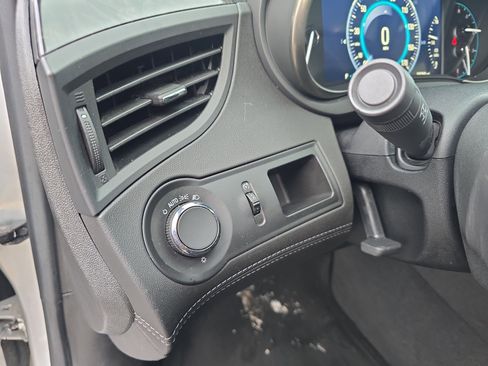 Used 2016 Buick LaCrosse image 19