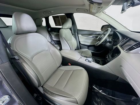 Used 2023 INFINITI QX50 Luxe image 12