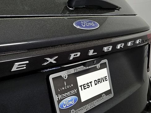 Used 2026 Ford Explorer Active w/ Active Comfort Package RWD image 24