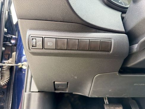 Used 2024 Toyota Corolla LE FWD image 11