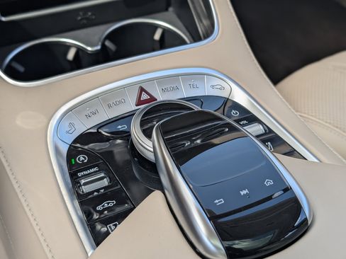 Used 2018 Mercedes-Benz S 450 Sedan image 30