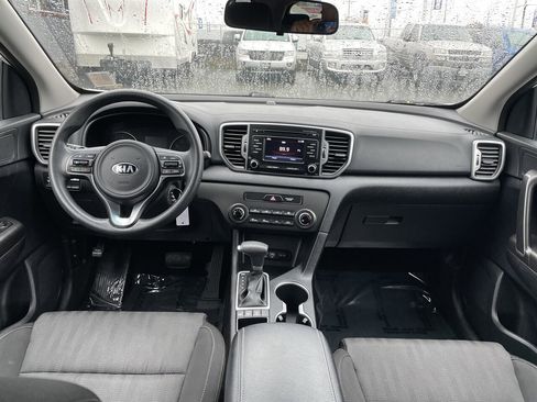 Used 2017 Kia Sportage LX image 14