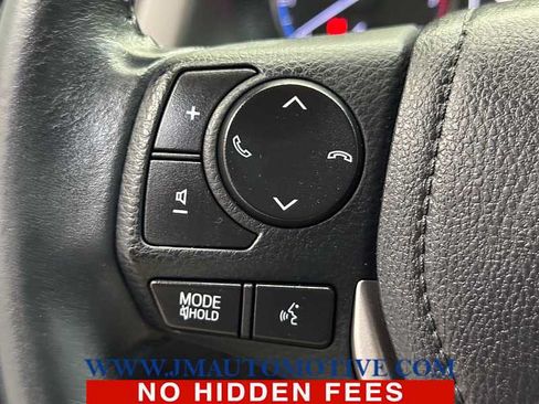 Used 2016 Toyota RAV4 XLE AWD/4WD image 42