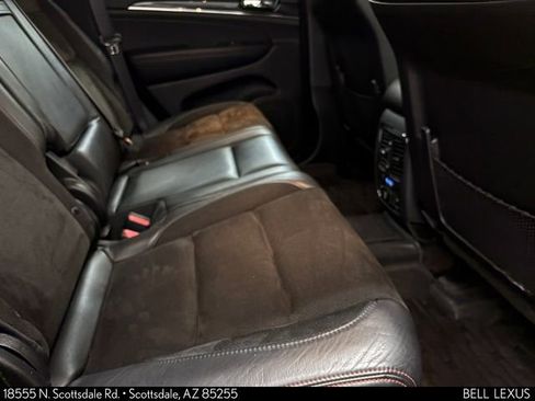 Used 2019 Jeep Grand Cherokee Trailhawk AWD/4WD image 22