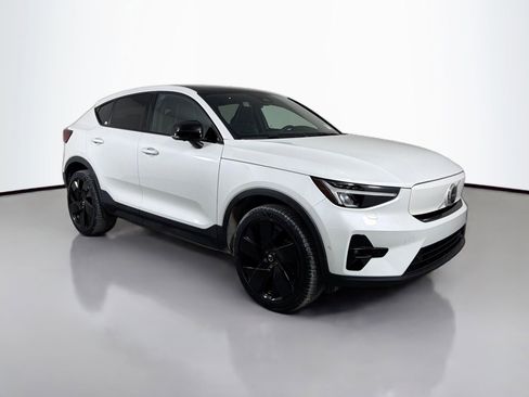 Certified 2023 Volvo C40 P8 Recharge Ultimate w/ Protection Package Premier AWD/4WD image 3