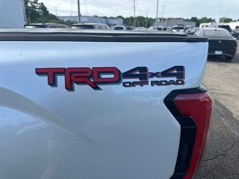 Used 2024 Toyota Tundra Platinum w/ TRD Off-Road Package AWD/4WD image 25