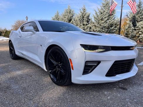Used 2017 Chevrolet Camaro SS image 35
