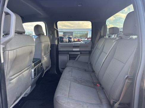 Used 2016 Ford F150 XLT w/ XTR Package image 21