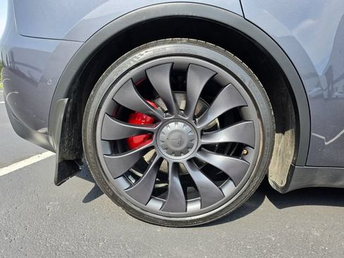 Used 2022 Tesla Model Y Performance AWD/4WD image 5