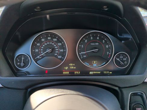 Used 2018 BMW 330e w/ M Sport Package image 16