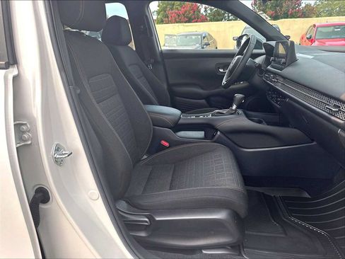 Used 2024 Honda HR-V Sport image 10