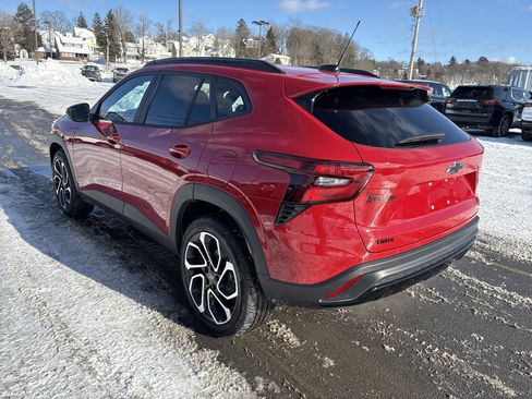 New 2026 Chevrolet Trax RS w/ Sunroof Package image 6