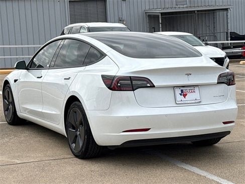 Used 2021 Tesla Model 3 Long Range image 7