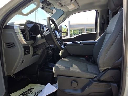 Used 2025 Ford F250 XL w/ STX Appearance Package AWD/4WD image 6