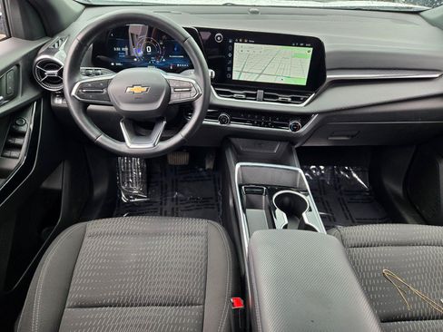 Certified 2025 Chevrolet Equinox LT FWD image 18