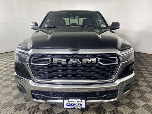 Used 2025 RAM 1500 Big Horn AWD/4WD image 8