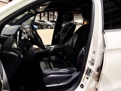 Used 2018 Mercedes-Benz GLC 300 image 14
