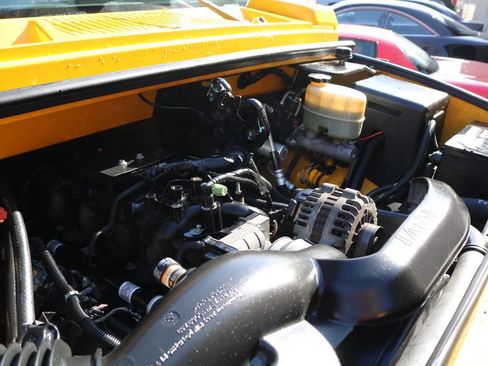 Used 2003 HUMMER H2 Base 4dr 4WD SUV w/ Preferred Equipment Group image 92