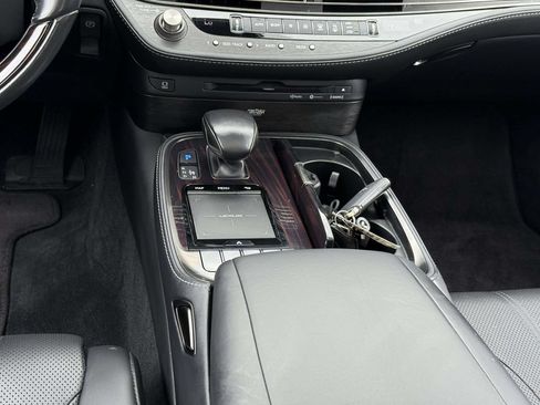 Used 2018 Lexus LS 500 AWD w/ Luxury Package image 18