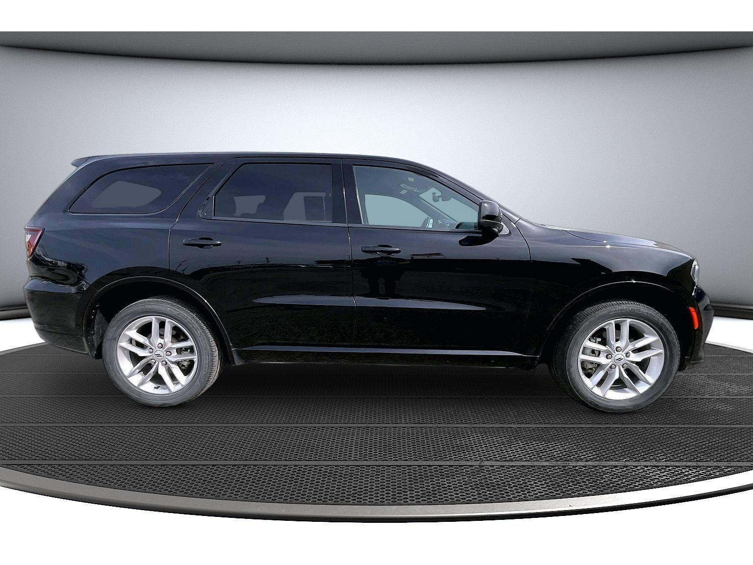 Certified 2025 Dodge Durango GT w/ Trailer Tow Group IV AWD/4WD image 15