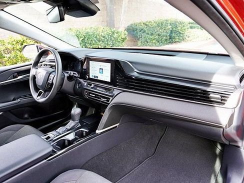 Used 2025 Toyota Camry LE w/ Convenience Package FWD image 10