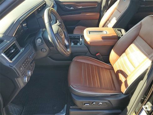 Used 2024 GMC Yukon Denali Ultimate image 5