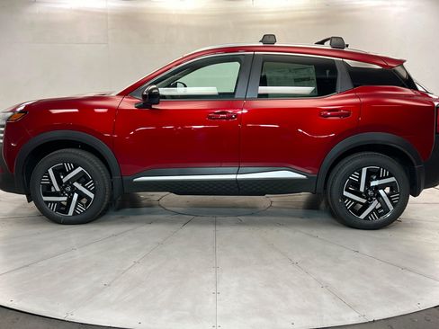 New 2026 Nissan Kicks SV w/ Cold Weather Package FWD image 3