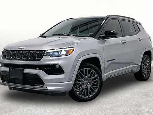 Used 2023 Jeep Compass High Altitude w/ Driver Assist Group I AWD/4WD image 14