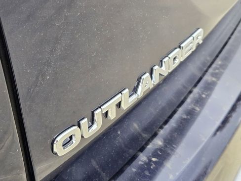 New 2026 Mitsubishi Outlander SE FWD image 7