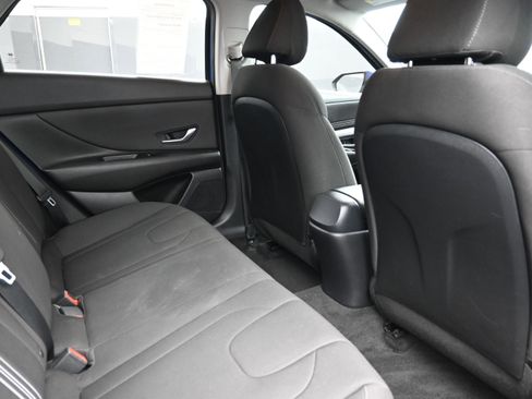 Used 2023 Hyundai Elantra SEL w/ Convenience Package FWD image 24