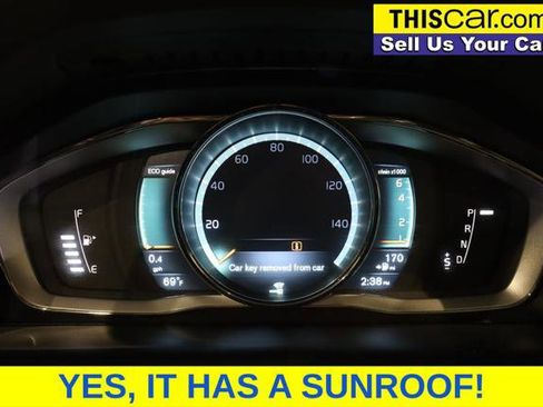 Used 2015 Volvo XC60 T6 image 10