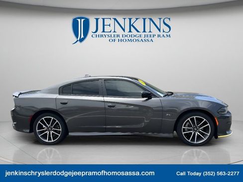 Used 2023 Dodge Charger R/T w/ Plus Group RWD image 3
