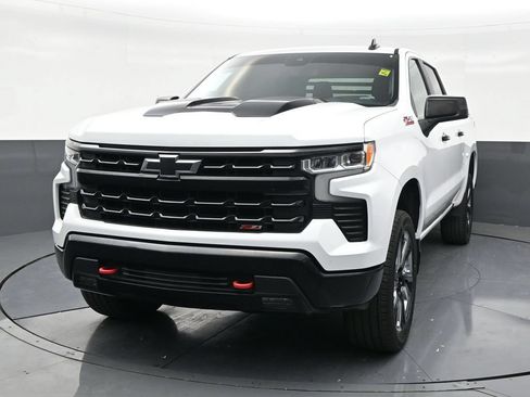 Used 2022 Chevrolet Silverado 1500 LT Trail Boss w/ Protection Package AWD/4WD image 8
