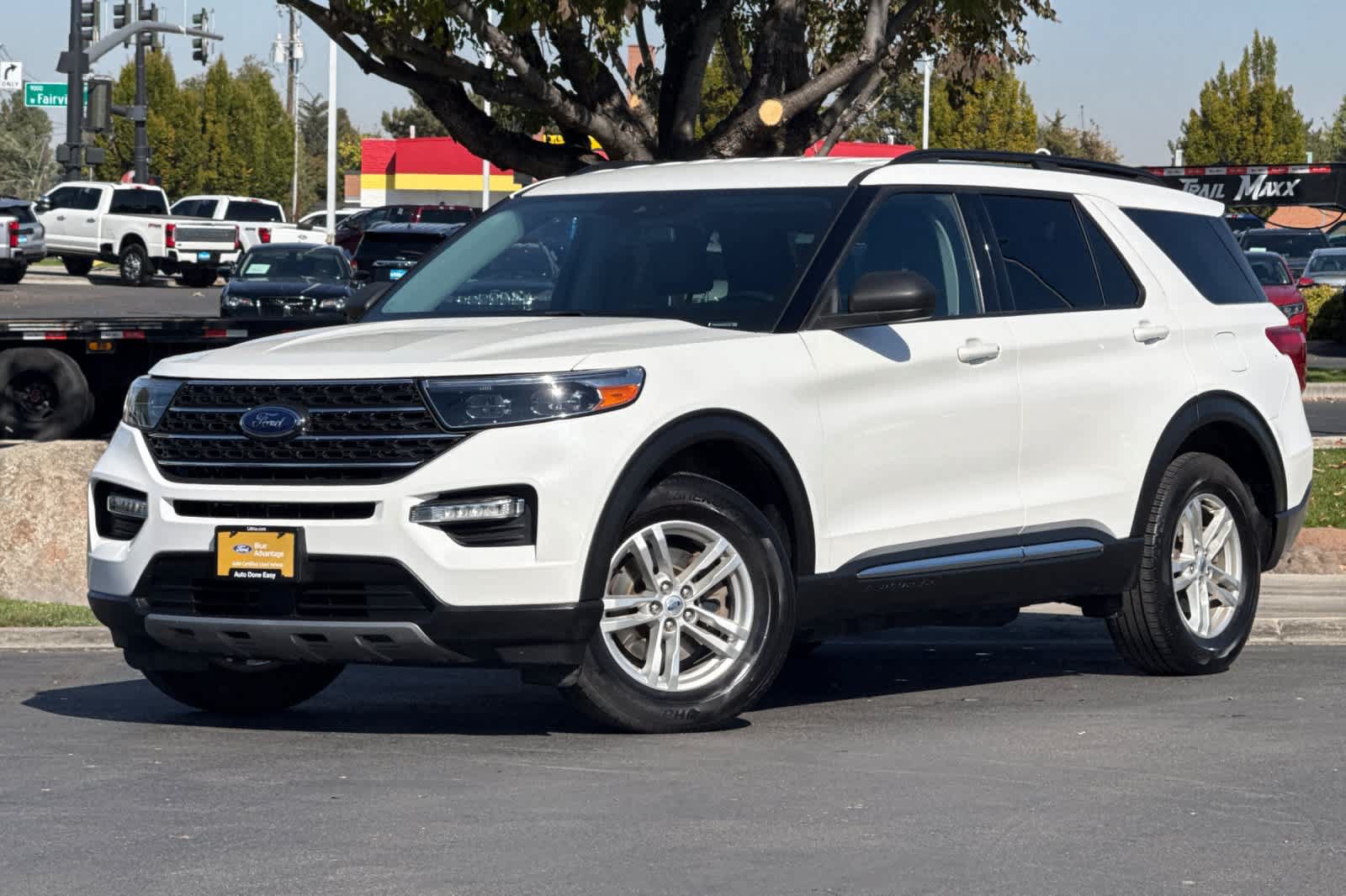 Certified 2022 Ford Explorer XLT w/ Equipment Group 202A AWD/4WD image 1