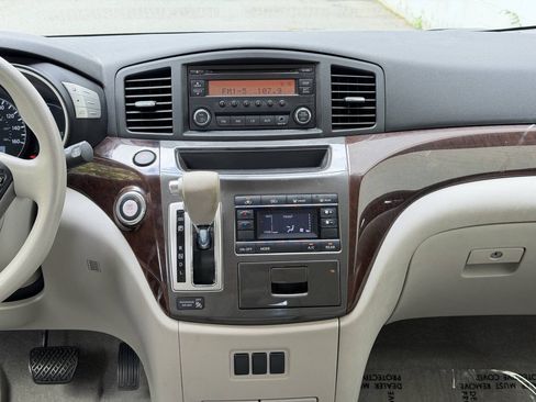 Used 2014 Nissan Quest S FWD image 24